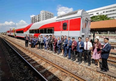 รถไฟไทยทำ